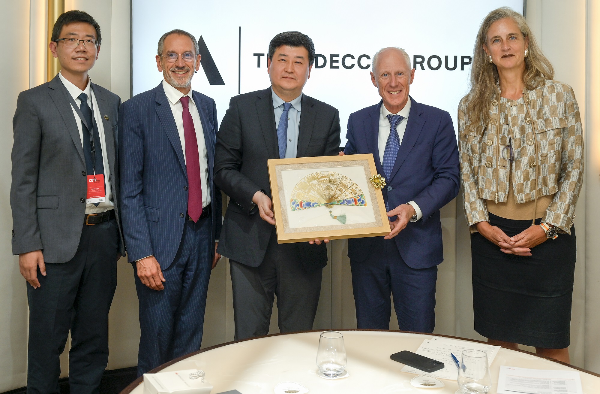 插图8.jpg 插图8.jpg